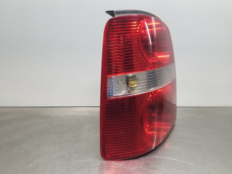 Recambio de piloto trasero izquierdo para volkswagen touran (1t1) comfortline referencia OEM IAM 1T0945095G  