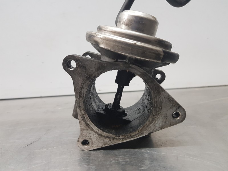 Recambio de valvula egr para seat altea (5p1) style referencia OEM IAM 38131501AN 38129637B 