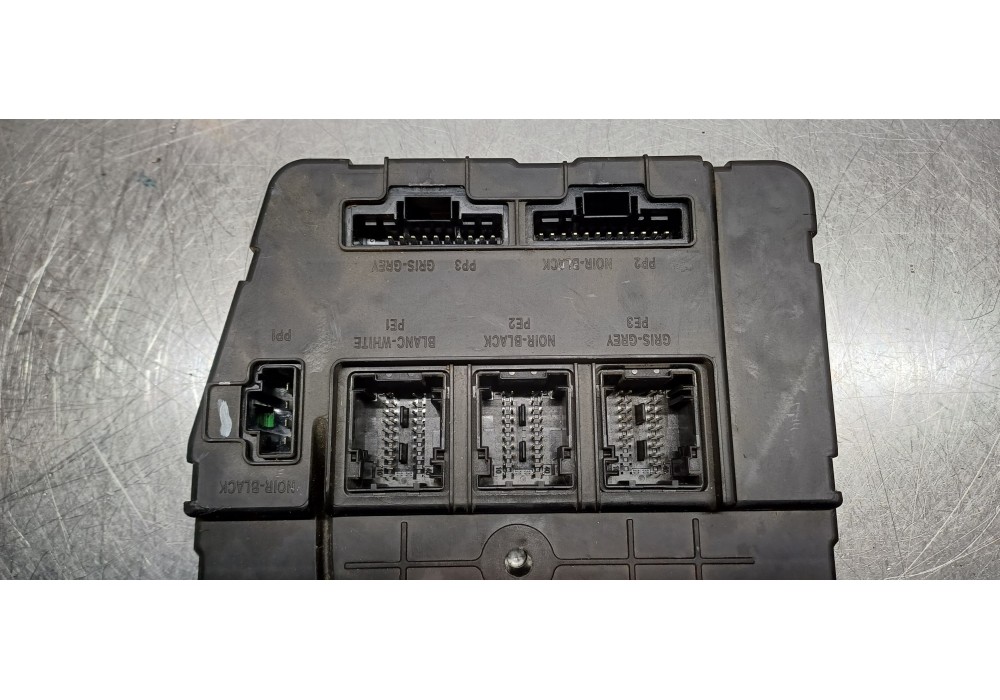 Recambio de modulo confort para renault megane ii berlina 3p confort authentique referencia OEM IAM 8200309690  