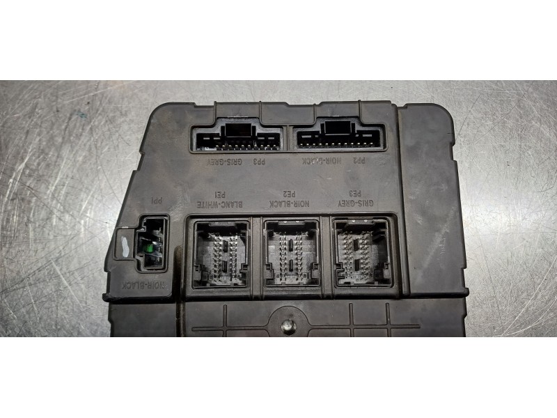 Recambio de modulo confort para renault megane ii berlina 3p confort authentique referencia OEM IAM 8200309690  