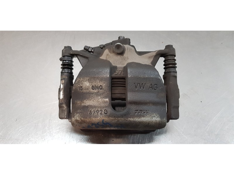 Recambio de pinza freno delantera derecha para volkswagen golf vii sportsvan business referencia OEM IAM 8V0615124  