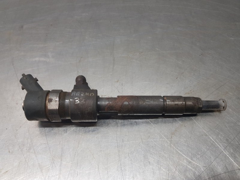 Recambio de inyector para fiat bravo (198) active referencia OEM IAM 0445110276  