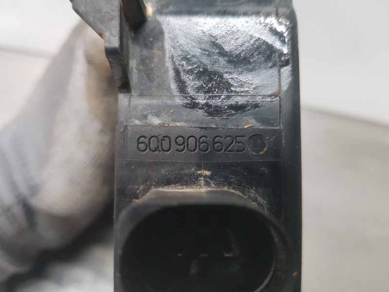 Recambio de valvula aire adicional para seat altea (5p1) style referencia OEM IAM 6Q0906625  