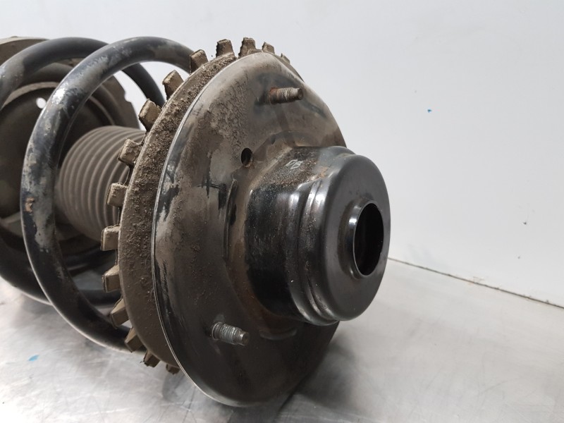 Recambio de amortiguador delantero derecho para chrysler voyager (rg) lx referencia OEM IAM 5066338AA  