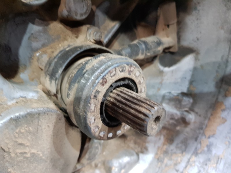 Recambio de caja cambios para volvo v40 momentum referencia OEM IAM CV6R7002GC  