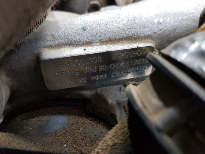 Recambio de motor completo para volvo v40 momentum referencia OEM IAM D4162T  