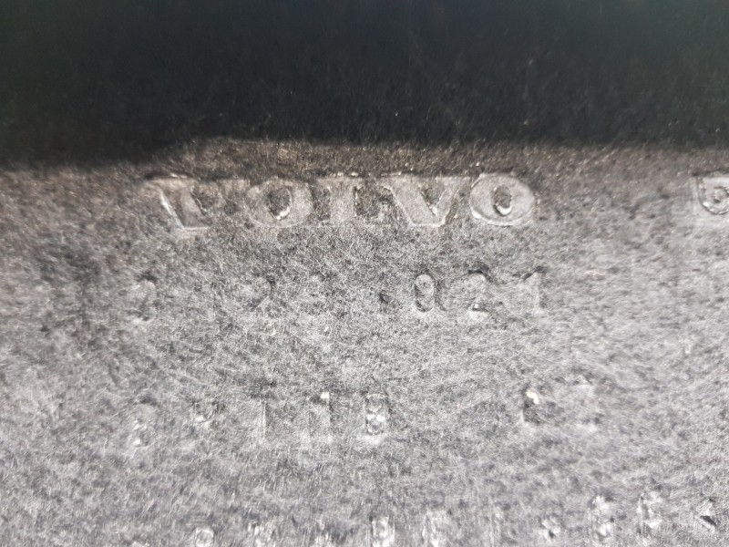 Recambio de bandeja trasera para volvo v40 momentum referencia OEM IAM 31389389  