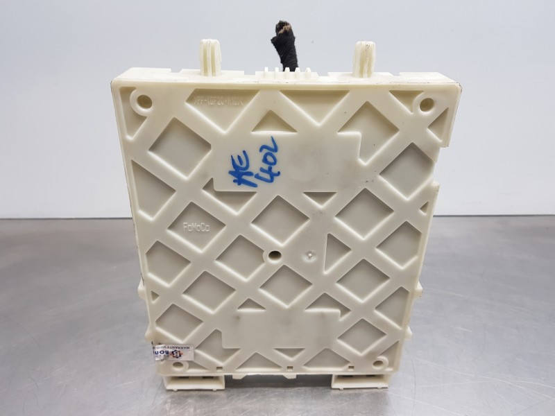 Recambio de caja reles / fusibles para volvo v40 momentum referencia OEM IAM 31394135  