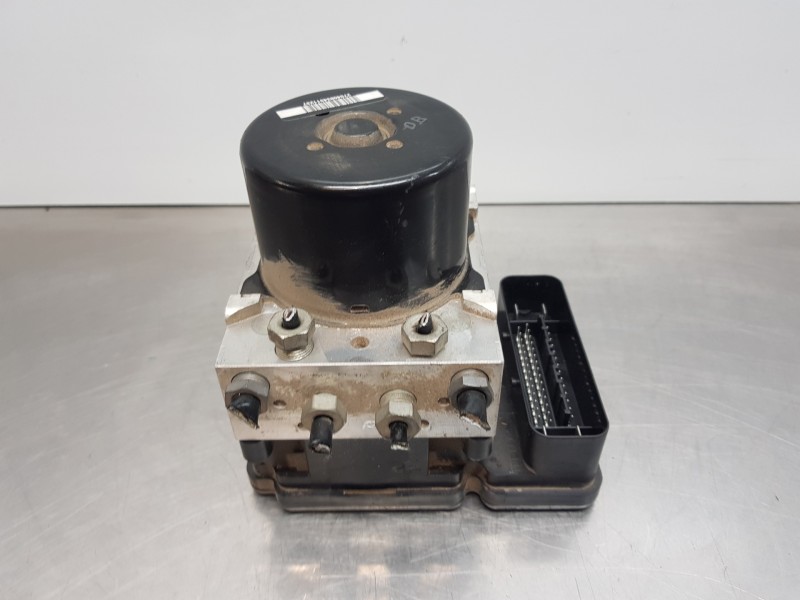 Recambio de abs para volvo v40 momentum referencia OEM IAM 31317628  