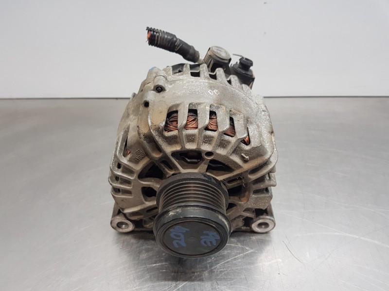 Recambio de alternador para volvo v40 momentum referencia OEM IAM 36002929 30659390 