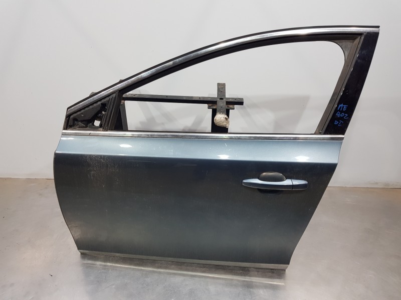 Recambio de puerta delantera izquierda para volvo v40 momentum referencia OEM IAM 32321018  