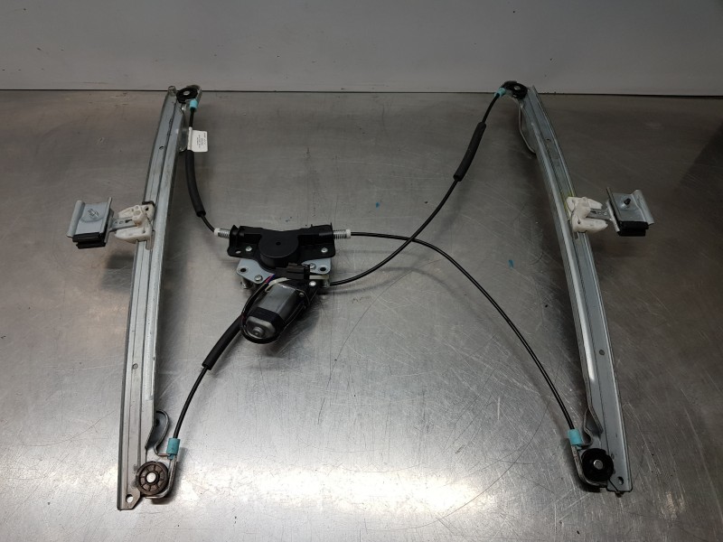 Recambio de elevalunas delantero derecho para chrysler voyager (rg) lx referencia OEM IAM 4894526AA  