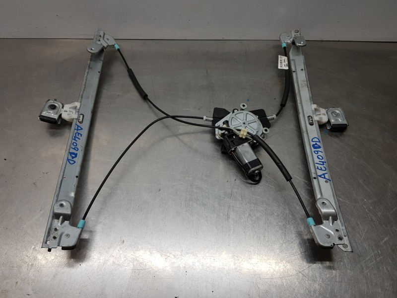 Recambio de elevalunas delantero derecho para chrysler voyager (rg) lx referencia OEM IAM 4894526AA  