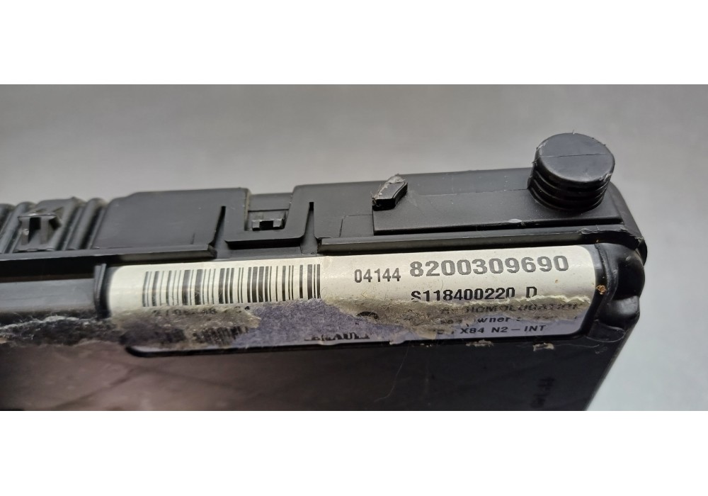 Recambio de modulo confort para renault megane ii berlina 3p confort authentique referencia OEM IAM 8200309690  