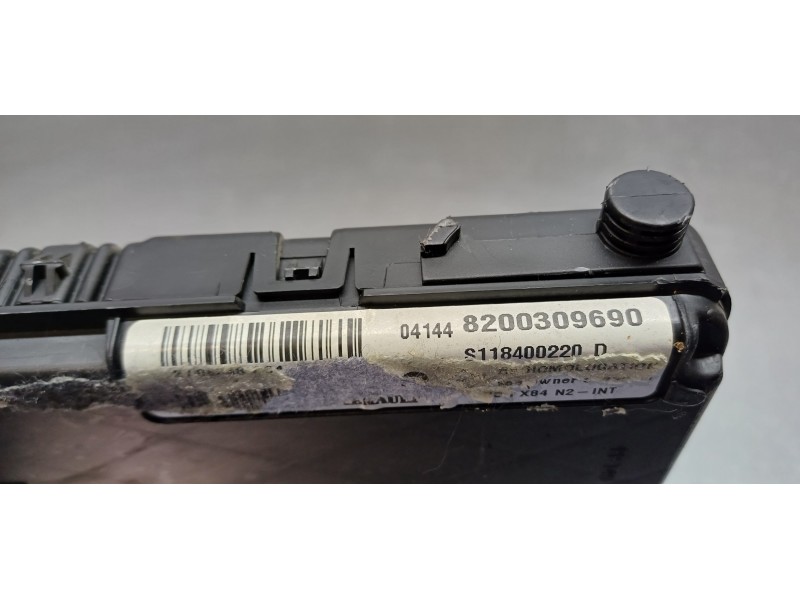 Recambio de modulo confort para renault megane ii berlina 3p confort authentique referencia OEM IAM 8200309690  