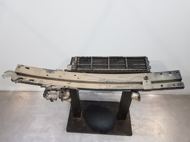 Recambio de refuerzo paragolpes delantero para nissan qashqai (j11) acenta referencia OEM IAM F2030HV4MA  