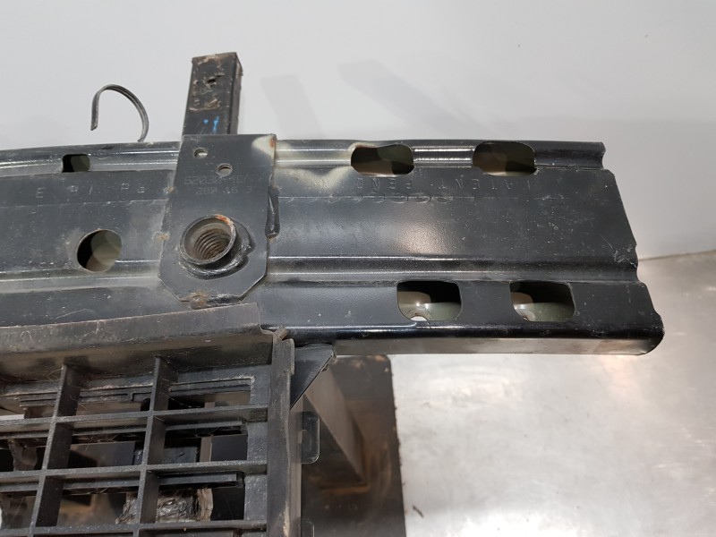 Recambio de refuerzo paragolpes delantero para nissan qashqai (j11) acenta referencia OEM IAM F2030HV4MA  