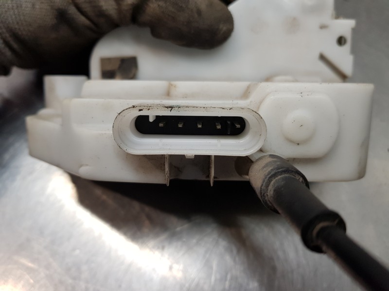 Recambio de cerradura puerta delantera izquierda para citroen c3 pluriel exclusive referencia OEM IAM 9135P3  