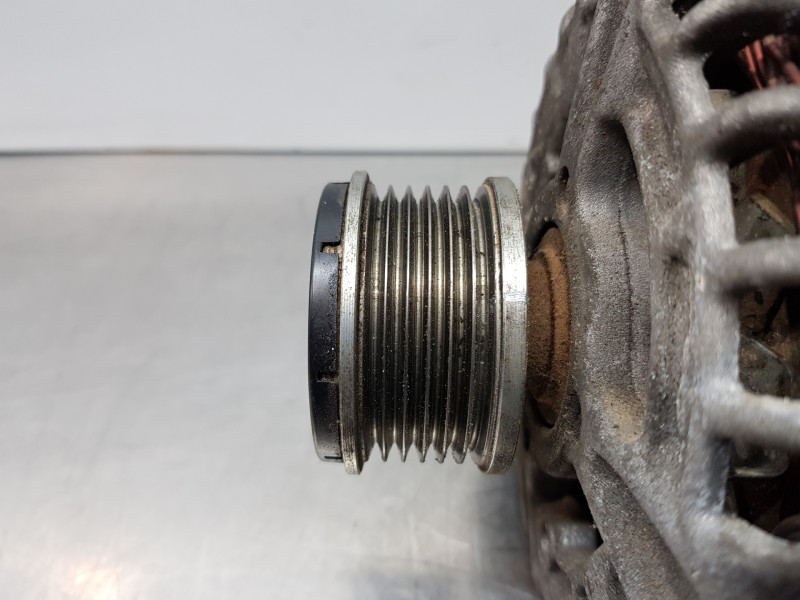 Recambio de alternador para nissan qashqai (j11) acenta referencia OEM IAM 231004EA0A  