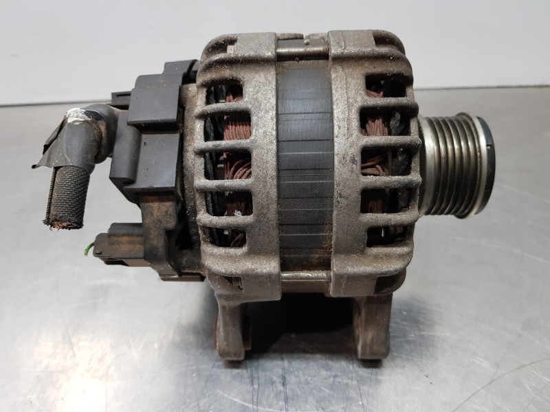 Recambio de alternador para nissan qashqai (j11) acenta referencia OEM IAM 231004EA0A  