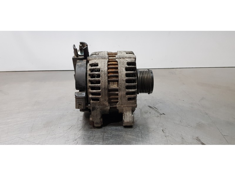 Recambio de alternador para land rover freelander (lr2) lr 2 ( 2007 - 2014 ) referencia OEM IAM 0121615021  