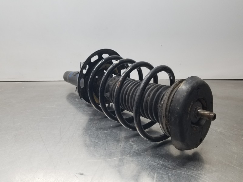 Recambio de amortiguador delantero derecho para citroën c4 cactus bluehdi referencia OEM IAM   