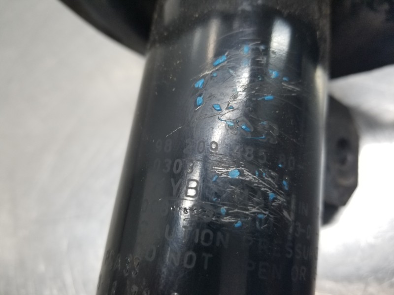 Recambio de amortiguador delantero derecho para citroën c4 cactus bluehdi referencia OEM IAM   