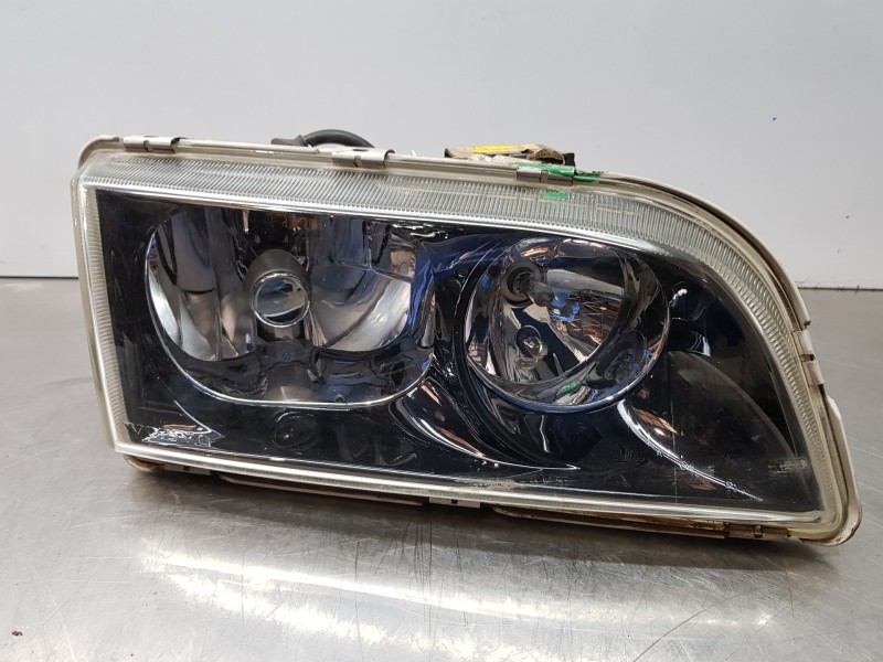 Recambio de faro derecho para volvo v40 familiar premium referencia OEM IAM   