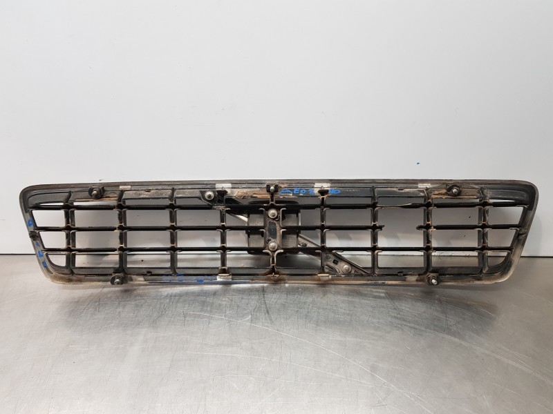 Recambio de rejilla delantera para volvo v40 familiar premium referencia OEM IAM   