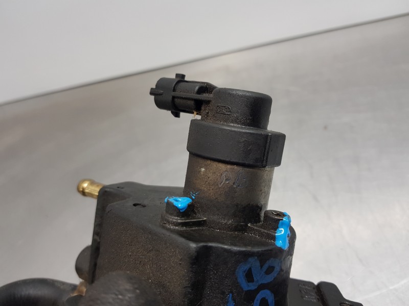 Recambio de bomba combustible para opel zafira b cosmo referencia OEM IAM   