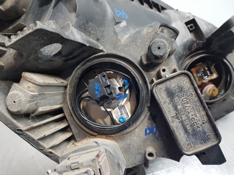 Recambio de faro izquierdo para opel zafira b cosmo referencia OEM IAM   