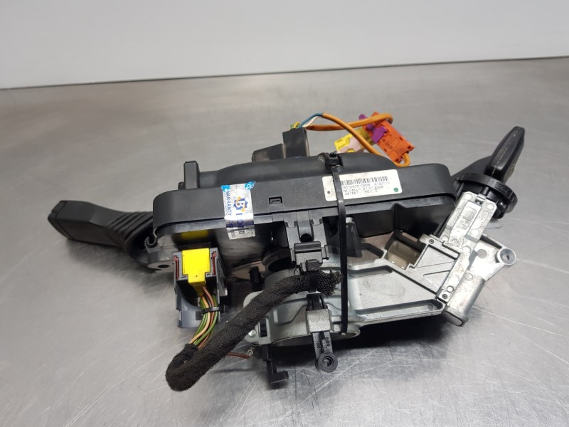 Recambio de mando multifuncion para opel zafira b cosmo referencia OEM IAM   