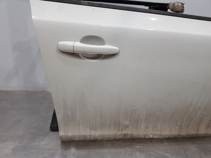 Recambio de puerta delantera derecha para volvo v40 momentum referencia OEM IAM   