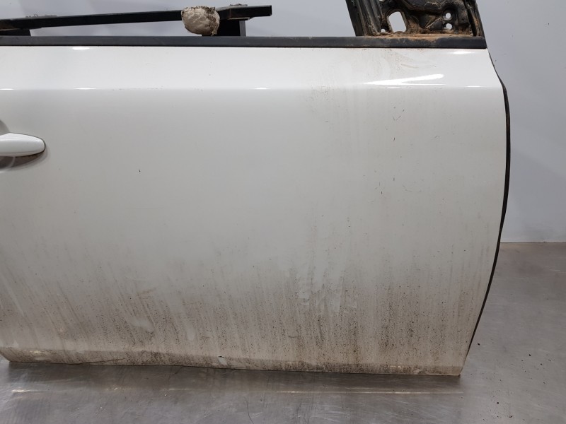 Recambio de puerta delantera derecha para volvo v40 momentum referencia OEM IAM   