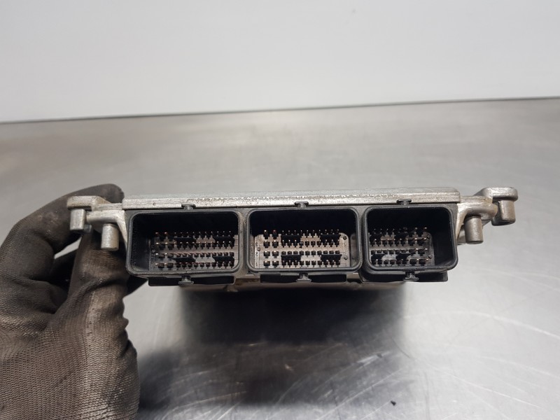 Recambio de centralita motor uce para renault scenic rx4 (ja0) dynamique referencia OEM IAM   