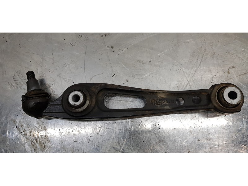 Recambio de brazo suspension inferior delantero izquierdo para land rover range rover vogue referencia OEM IAM LR034218  
