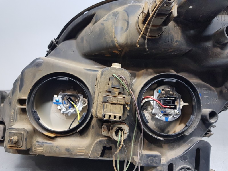 Recambio de faro derecho para renault scenic rx4 (ja0) dynamique referencia OEM IAM   