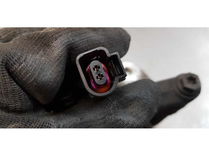 Recambio de pinza freno delantera derecha para volkswagen golf vii sportsvan business referencia OEM IAM 8V0615124  