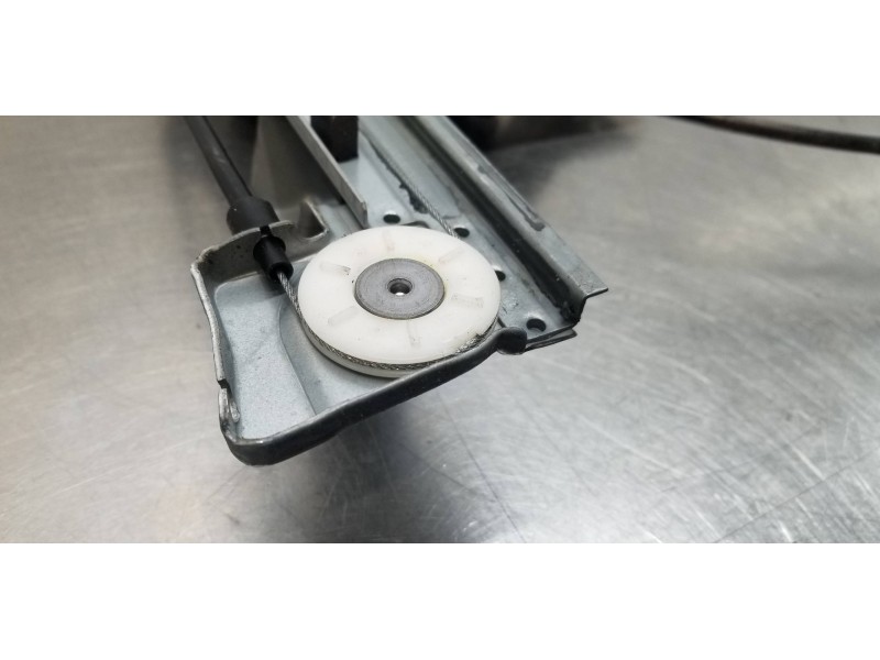 Recambio de elevalunas delantero derecho para renault kangoo profesional referencia OEM IAM 807207012R  