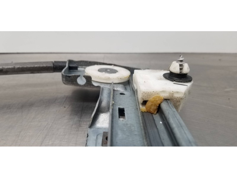 Recambio de elevalunas delantero derecho para renault kangoo profesional referencia OEM IAM 807207012R  