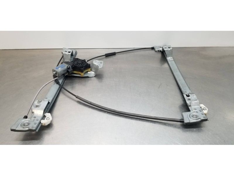 Recambio de elevalunas delantero derecho para renault kangoo profesional referencia OEM IAM 807207012R  