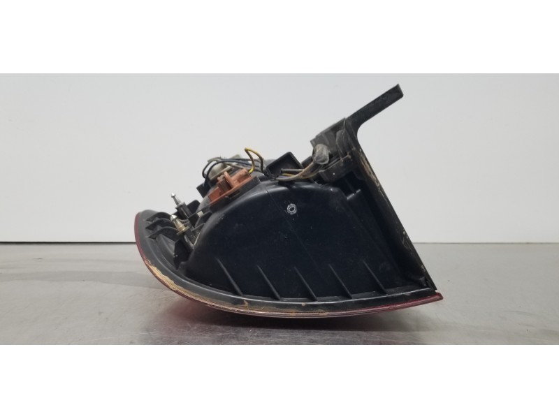 Recambio de piloto trasero derecho para ssangyong kyron 200 xdi limited referencia OEM IAM 8360209150  