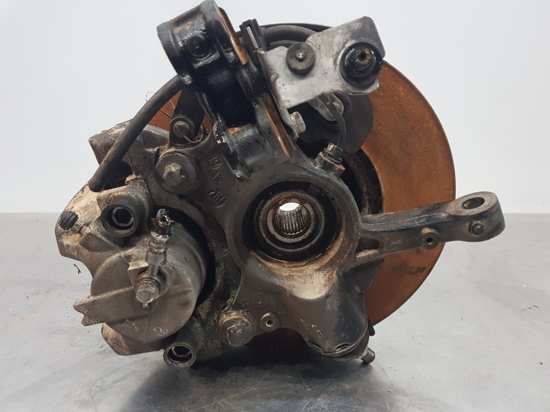 Recambio de mangueta delantera derecha para peugeot expert combi bluehdi referencia OEM IAM 1617969380 330780 