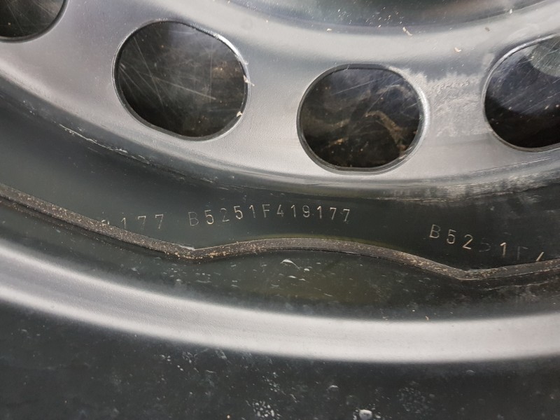 Recambio de neumatico repuesto para peugeot expert combi bluehdi referencia OEM IAM 1677095180 98519218ZY 