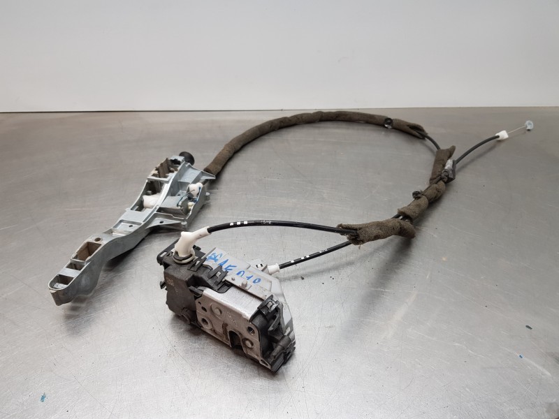 Recambio de cerradura puerta lateral izquierda para peugeot partner kombi active referencia OEM IAM 9137N4  