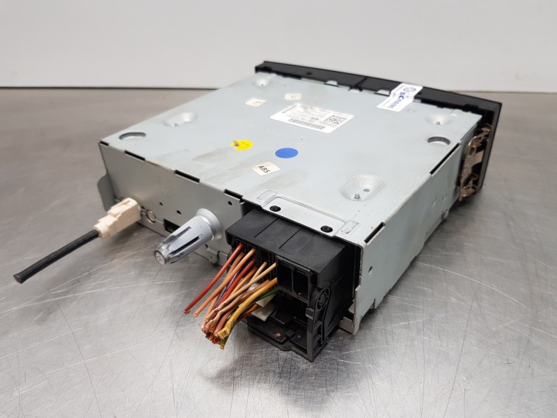 Recambio de sistema audio / radio cd para peugeot partner kombi active referencia OEM IAM 98016070XT  