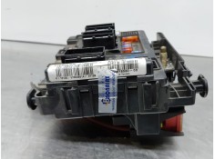 Recambio de caja reles / fusibles para citroën berlingo standard referencia OEM IAM 965O618S80-00 SIEMENSU118470002  2