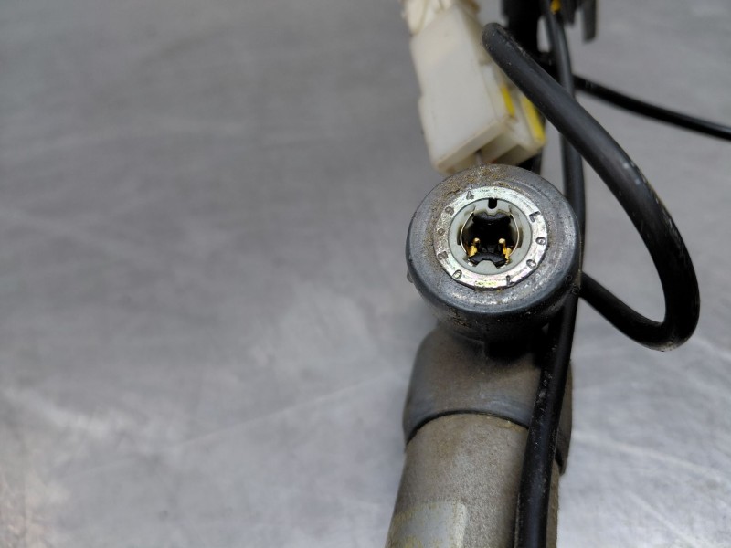 Recambio de pretensor airbag izquierdo para citroën berlingo standard referencia OEM IAM   