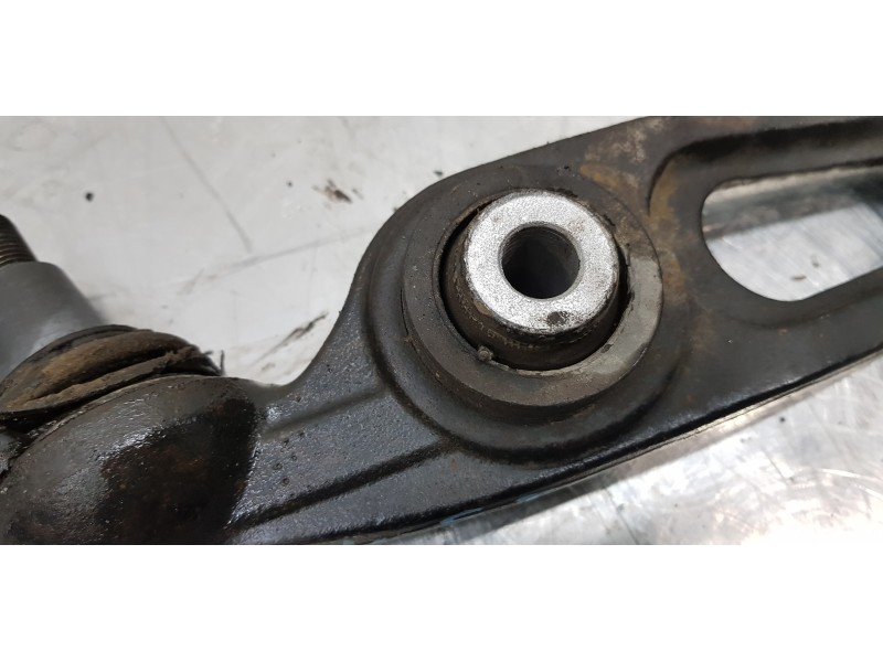 Recambio de brazo suspension inferior delantero izquierdo para land rover range rover vogue referencia OEM IAM LR034218  