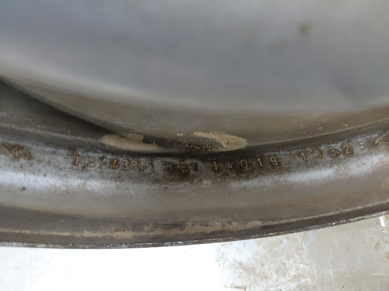 Recambio de llanta para renault kangoo combi referencia OEM IAM   